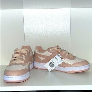 NWT / NIB REEBOK SNEAKERS